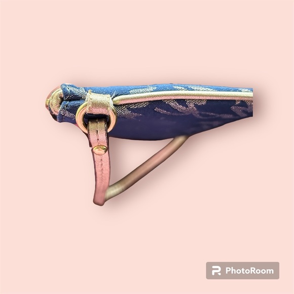 Bundle of 2 Coach Wristlets - Picture 4 of 16